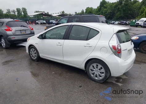 2013 Toyota Prius C Two from USA, damaged, VIN JTDKDTB36D1557050